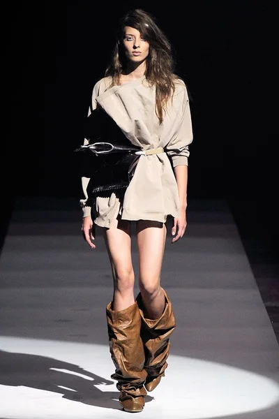 Look 6